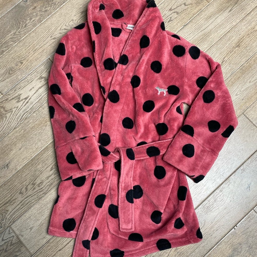 Victoria’s Secret PINK fuzzy plush robe - xs/s